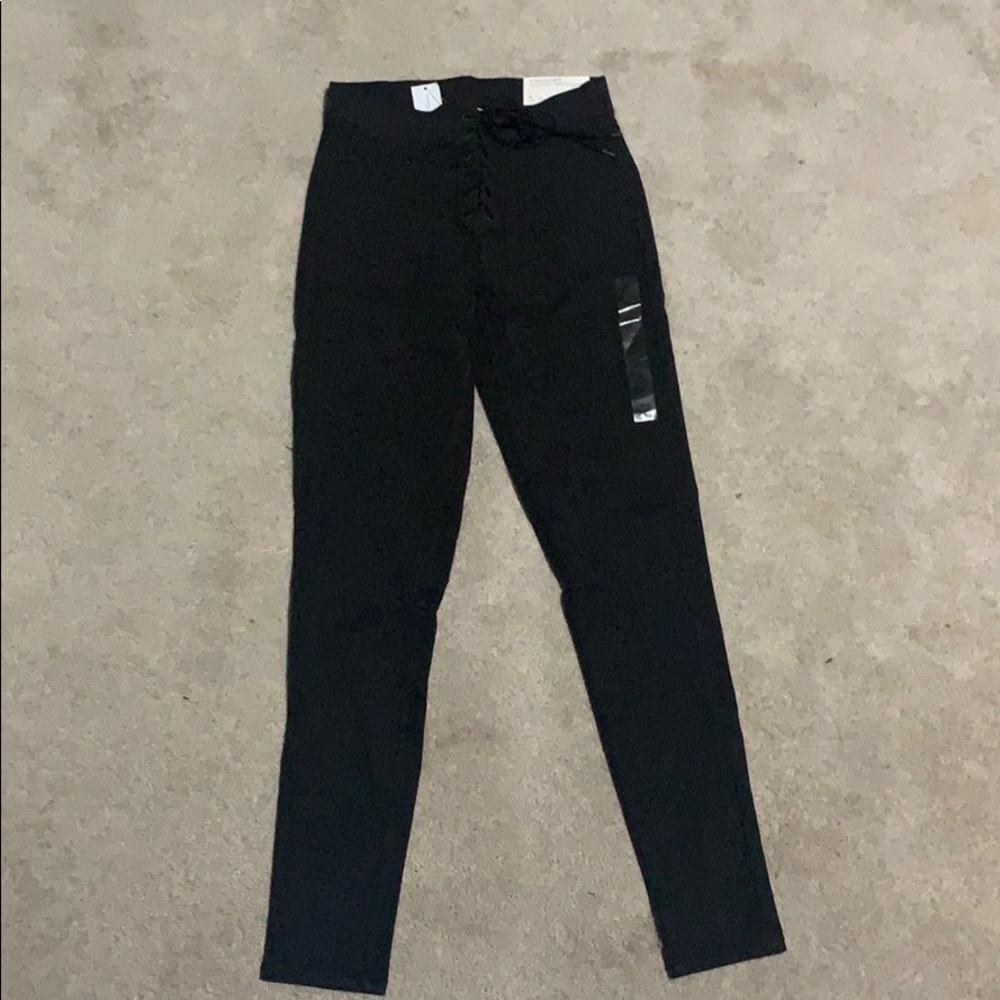 black jeggings